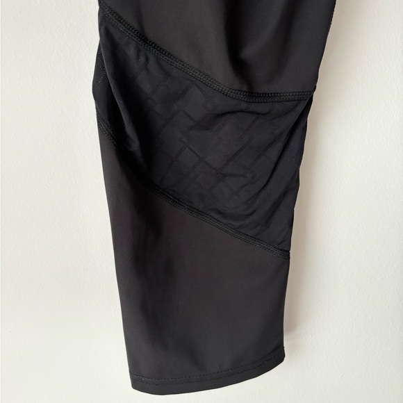 Gymshark Cropped Leggings - Picture 5 of 7